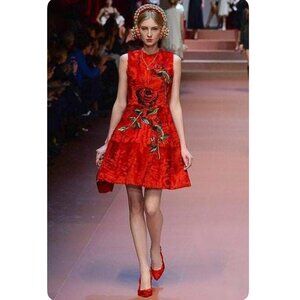 RUNWAY DOLCE & GABBANA MINI FUR DRESS SIZE 40IT, XS/S US NEW